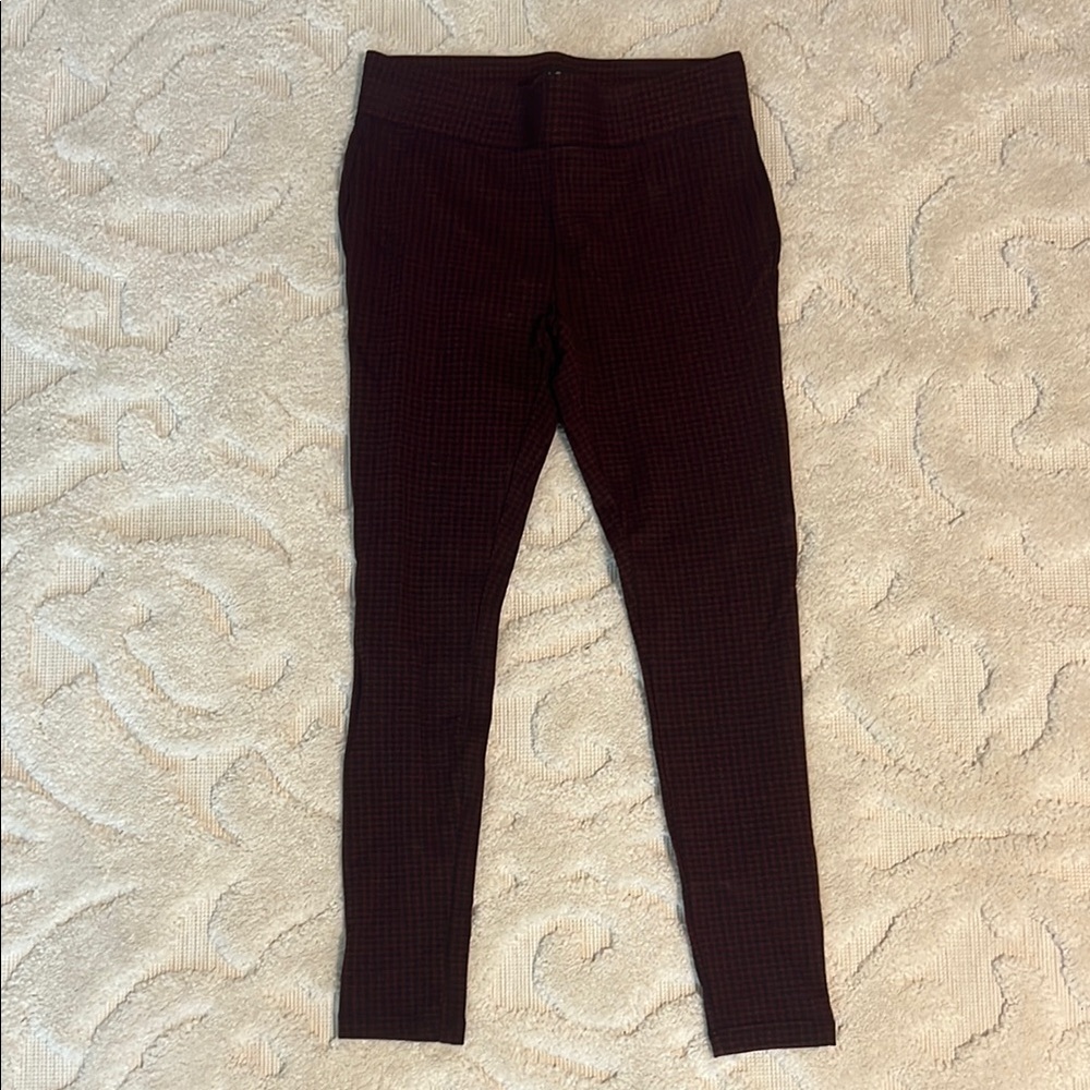 USED LOFT Women’s Black and Maroon Checkered Leggings